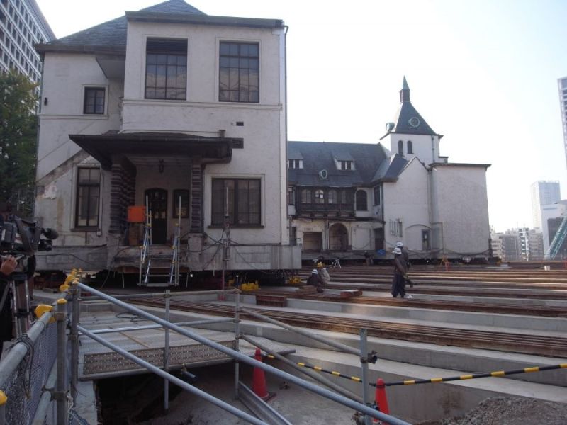 移設工事が進む旧グランドプリンスホテル赤坂旧館（11月18日撮影）
