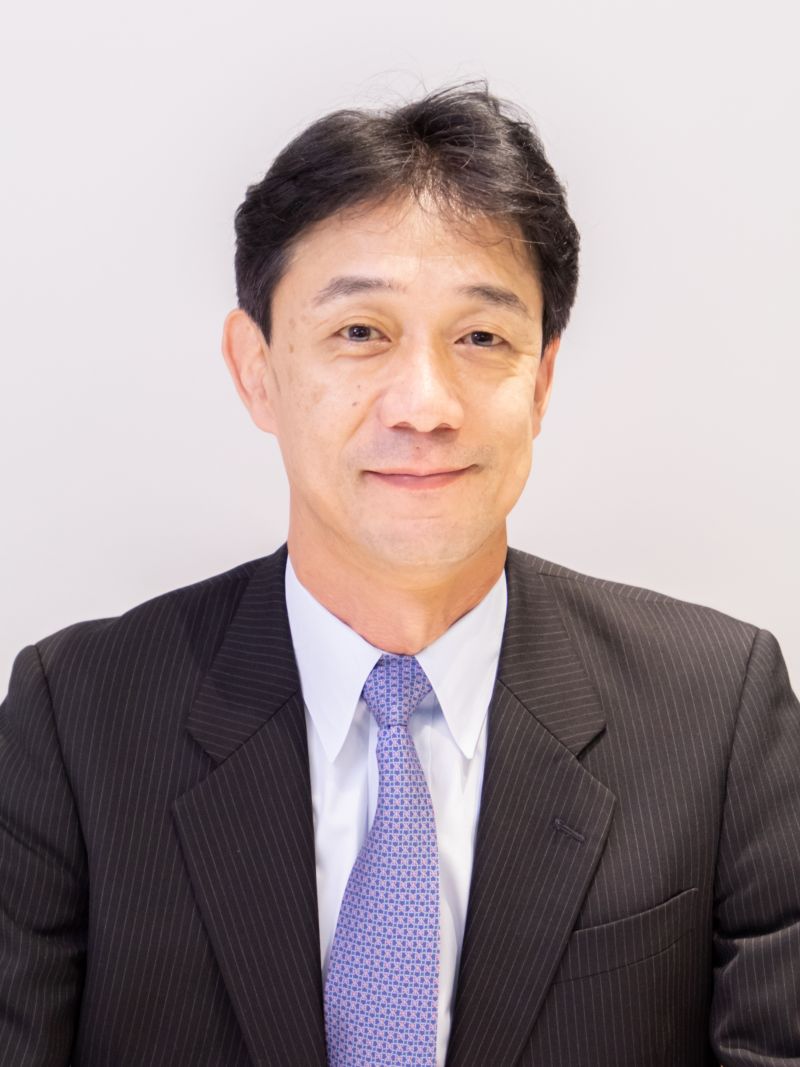 松井晴彦　　氏