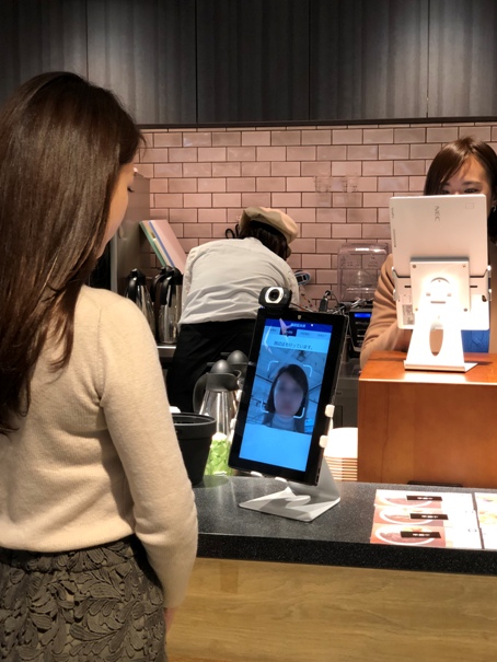 支払時の顔認証の実験イメージ